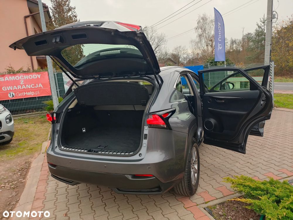 Lexus NX 300h Comfort AWD - 26