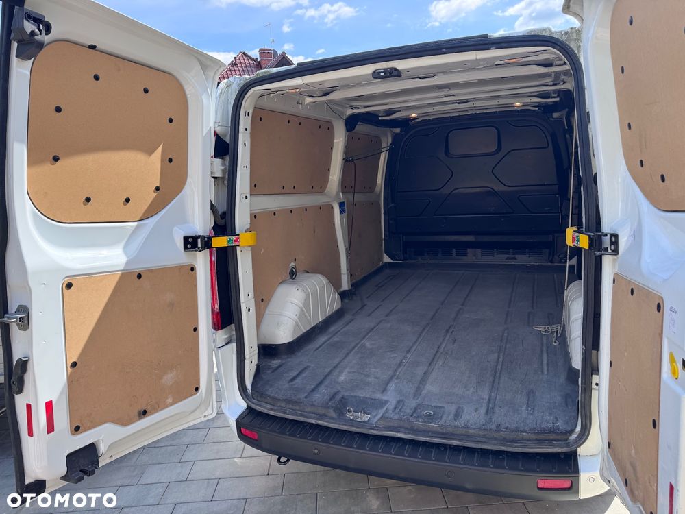 Ford Custom Transit - 6