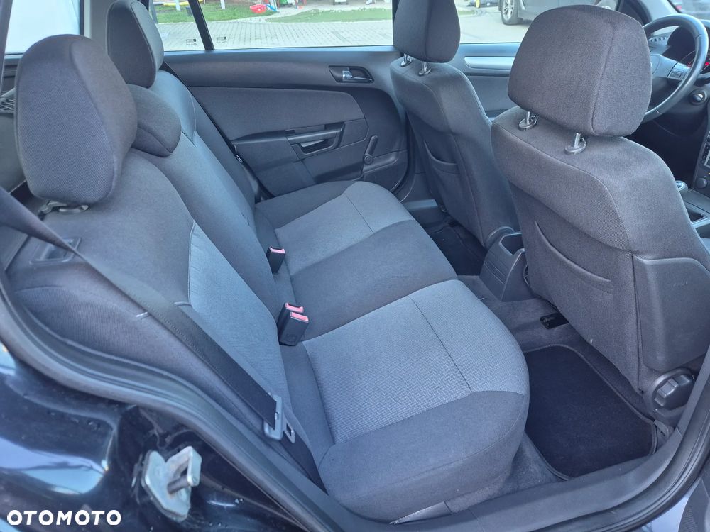 Opel Astra 1.6 Catch me - 22