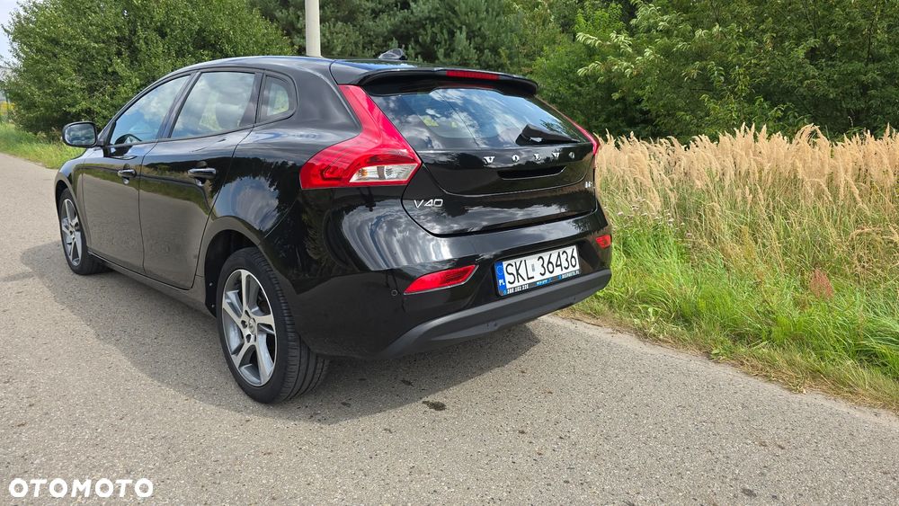Volvo V40 D2 Drive-E Momentum - 13
