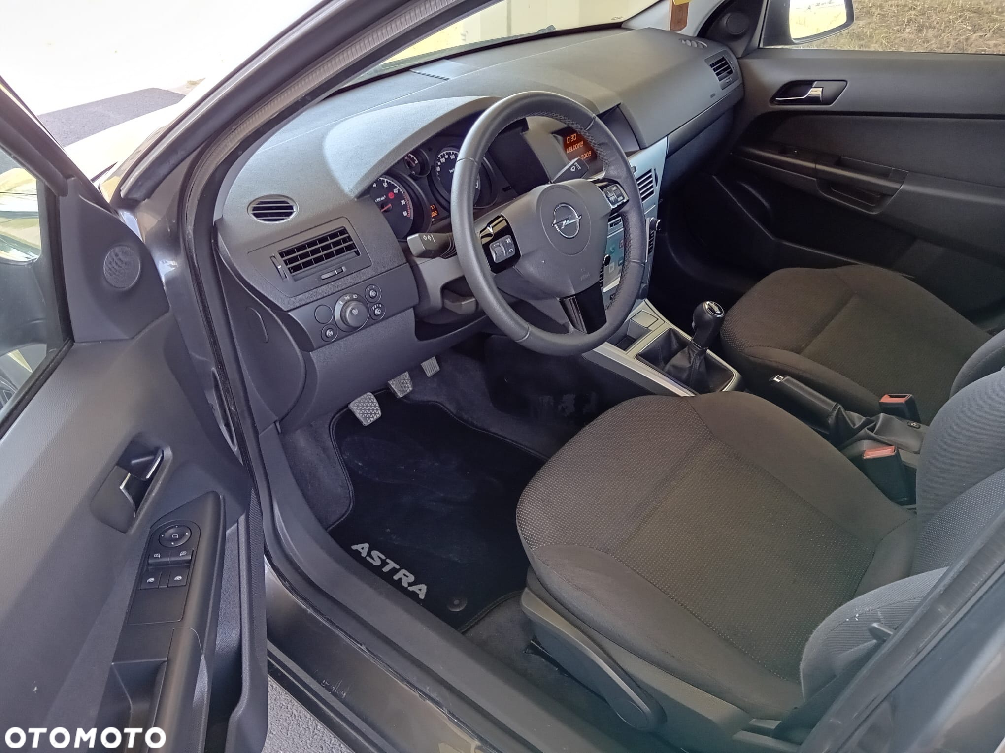 Opel Astra 1.4 Caravan Cosmo - 14