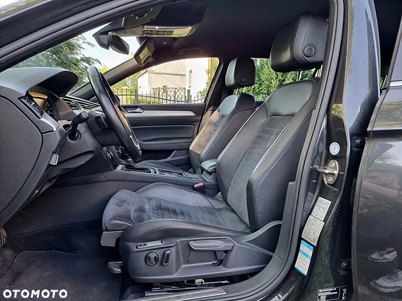 Volkswagen Passat - 16