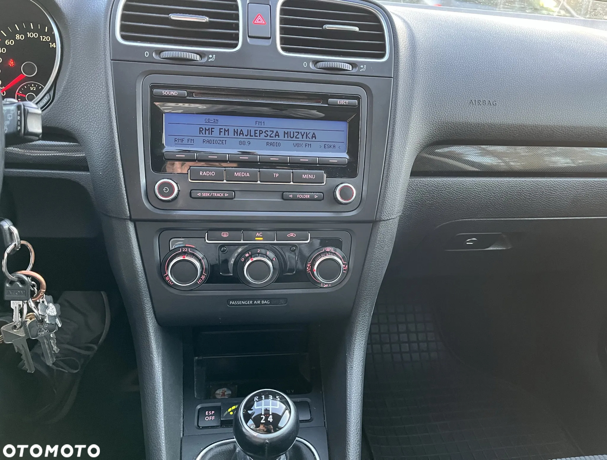 Volkswagen Golf 1.6 Comfortline - 15