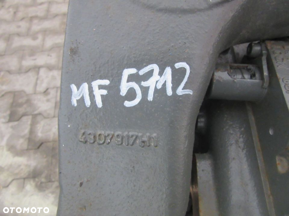 Podnośnik tylny ramię wałek Massey Ferguson 5710 5711 5712 5713 SL - 5