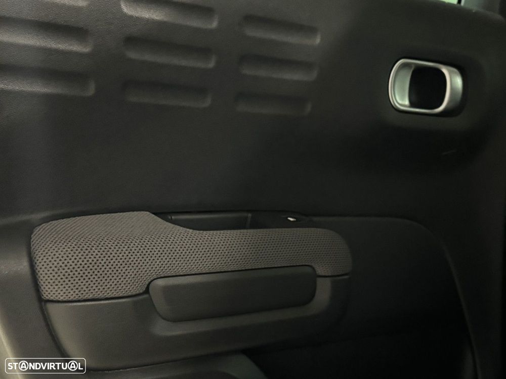 Citroën C3 Aircross 1.2 PureTech Live - 37