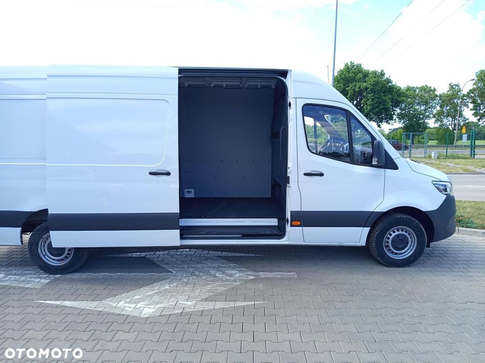 Mercedes-Benz Sprinter - 19