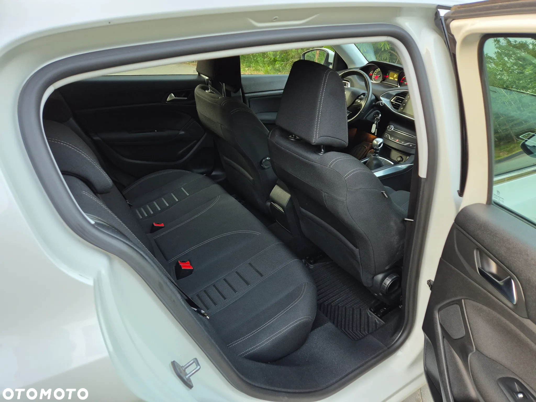 Peugeot 308 1.6 THP Allure - 10