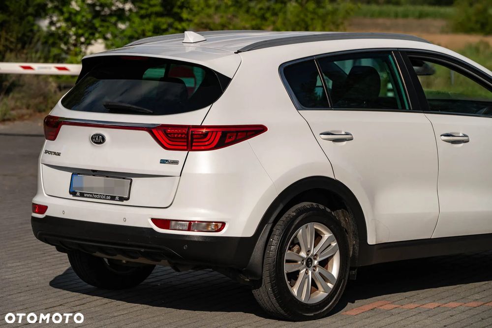 Kia Sportage 1.7 CRDI 2WD Dream-Team Edition - 11