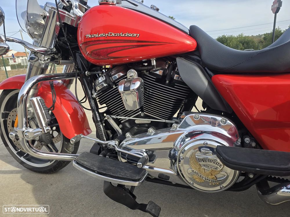 Harley-Davidson Tour FLRT - FREEWHEELER - 5
