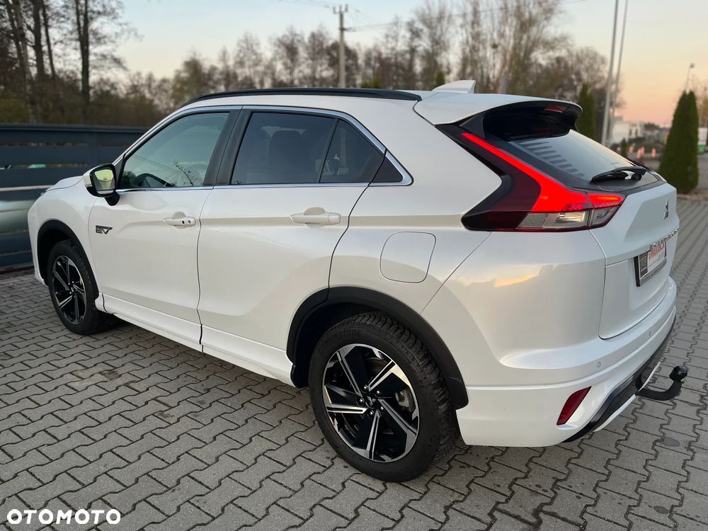 Mitsubishi Eclipse Cross Plug-In Hybrid 4WD Plus Select - 32