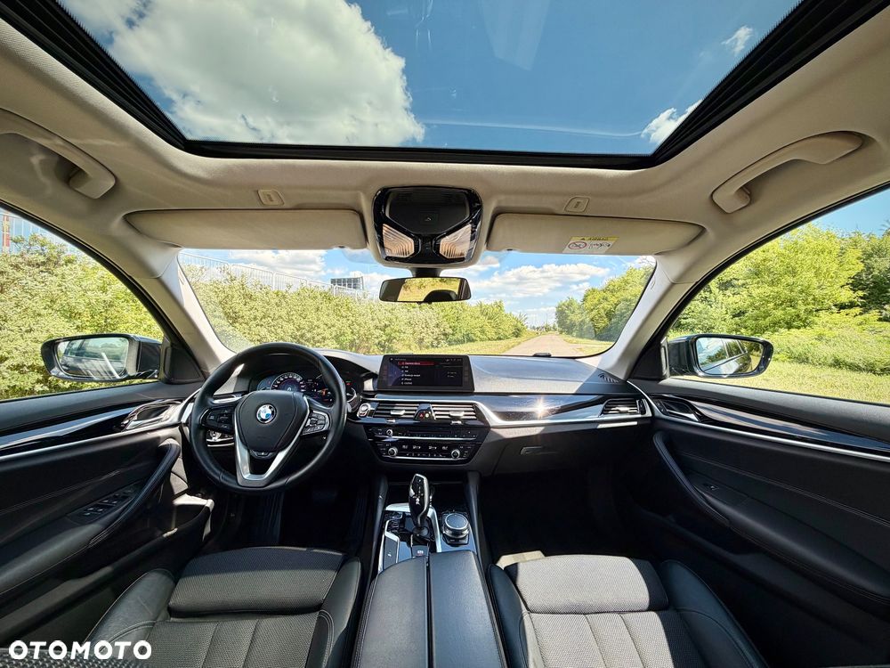BMW Seria 5 520d xDrive MHEV Sport Line sport - 16