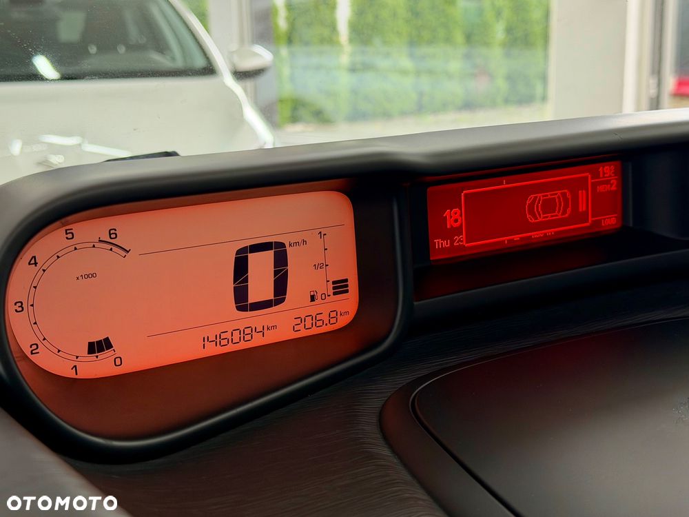 Citroën C3 Picasso 1.4i Exclusive - 11