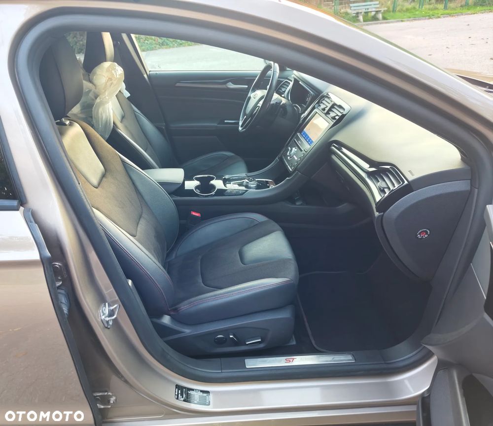 Ford Mondeo 2.0 EcoBlue ST-Line Plus - 23