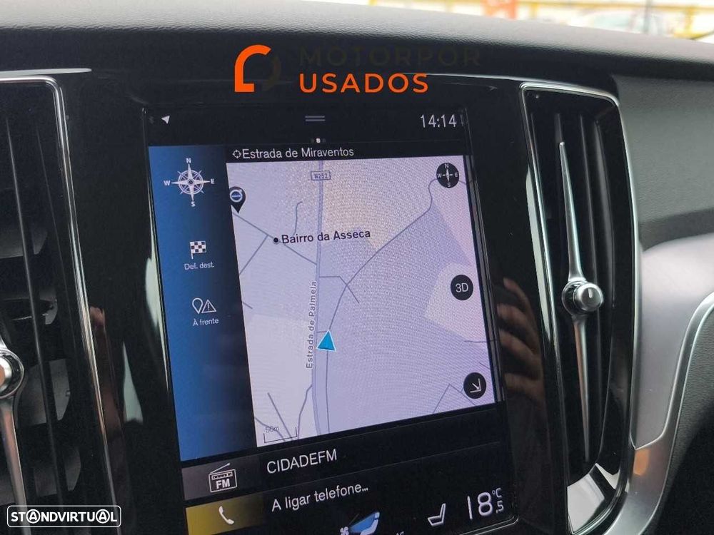 Volvo V60 2.0 B4 Momentum Geartronic - 22