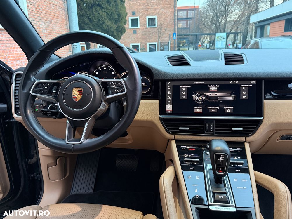 Porsche Cayenne Standard - 9