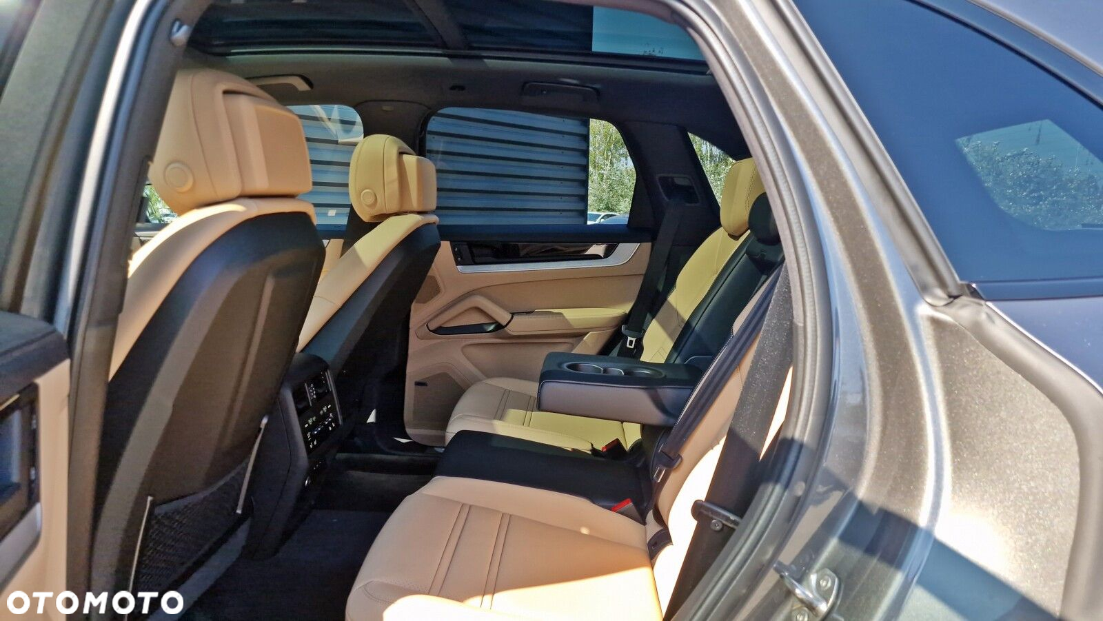 Porsche Cayenne - 11