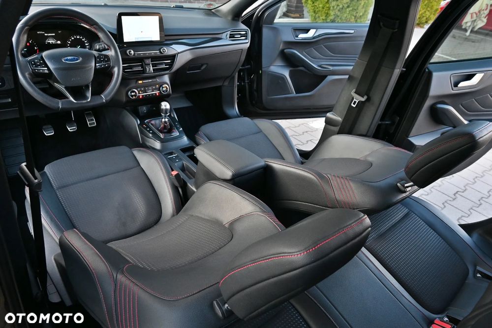 Ford Focus 1.5 EcoBlue SCR ST-Line - 29