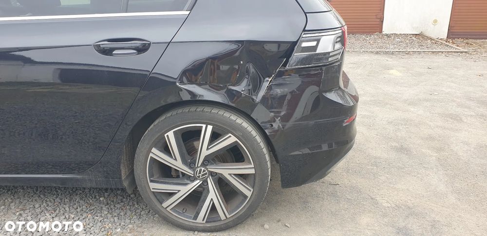 Volkswagen Golf 2.0 TSI OPF DSG Style - 13