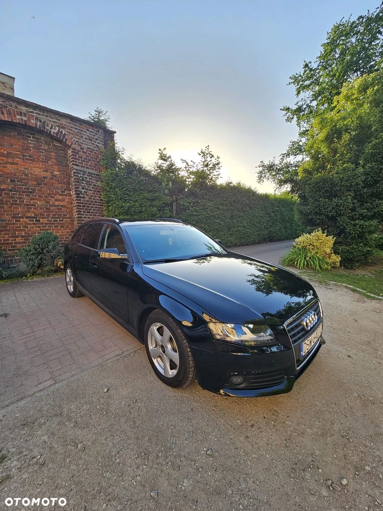 Audi A4 Avant 2.0 TDI DPF Attraction - 2