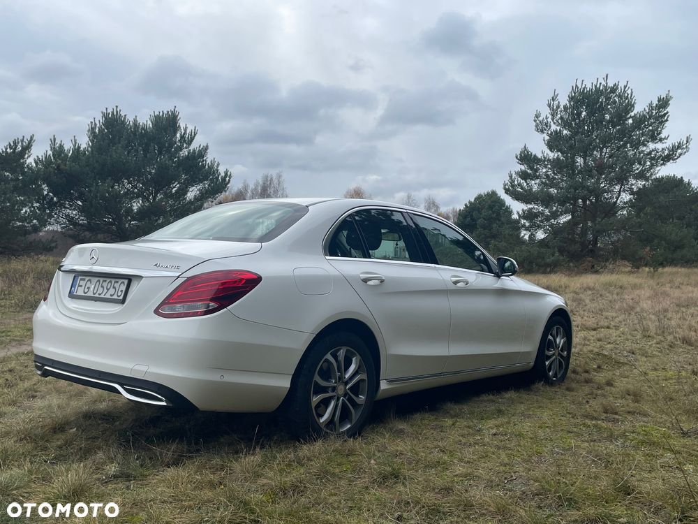 Mercedes-Benz Klasa C 200 4-Matic 7G-TRONIC - 3