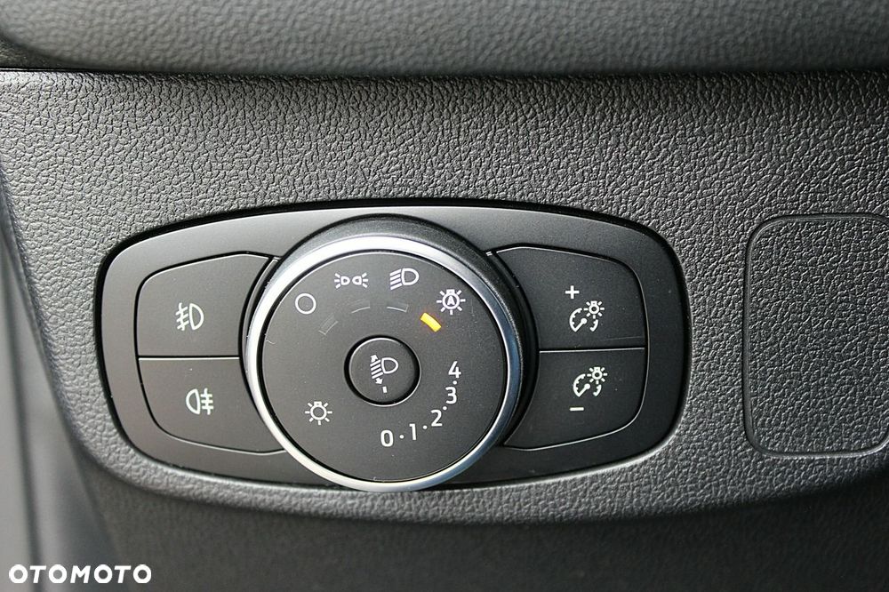 Ford Focus 1.0 EcoBoost Connected - 26