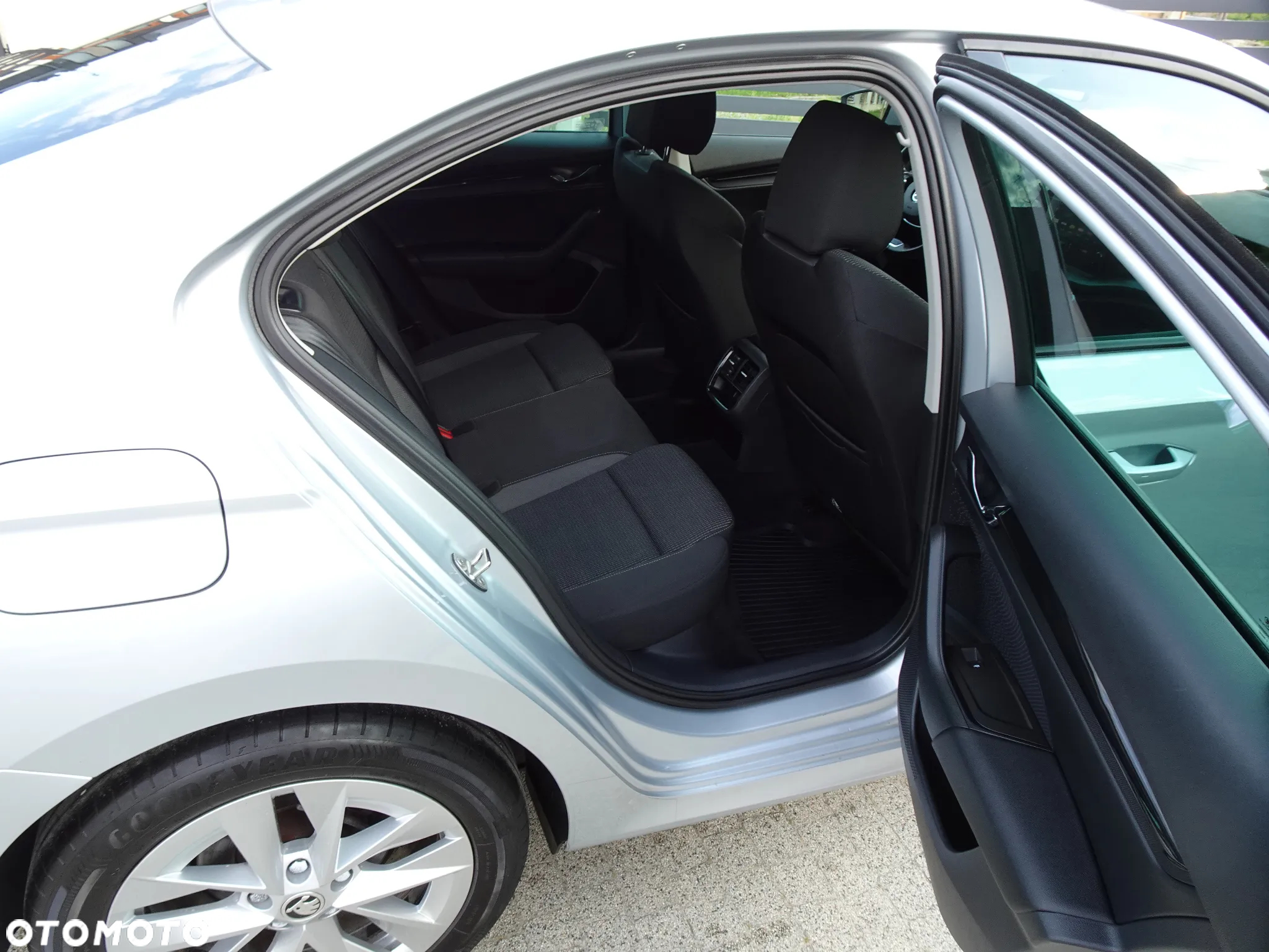 Skoda Octavia 1.5 TSI ACT Ambition - 15