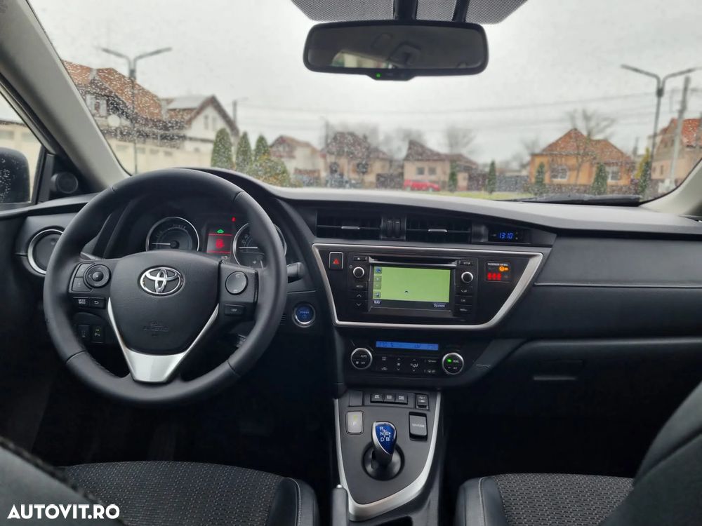 Toyota Auris 1.8 Hybrid Executive - 16