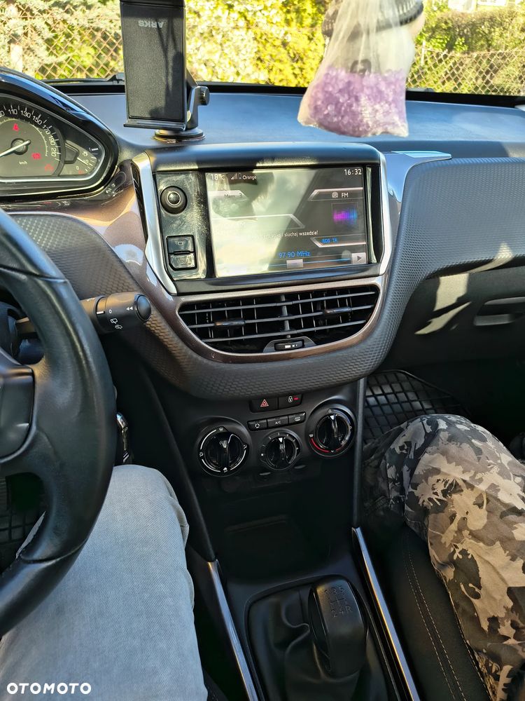 Peugeot 2008 1.6 VTi Active - 12