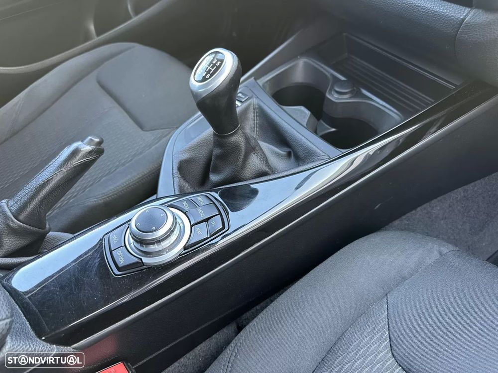 BMW 116 d Sport Line - 53