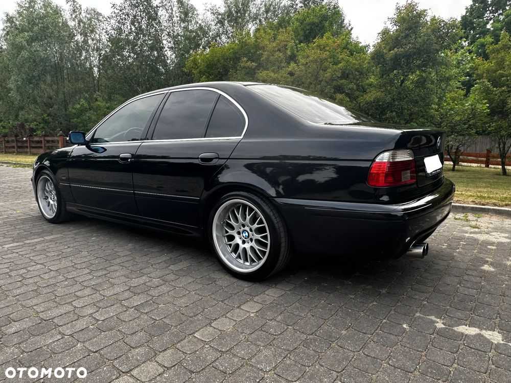 BMW Seria 5 540i - 6