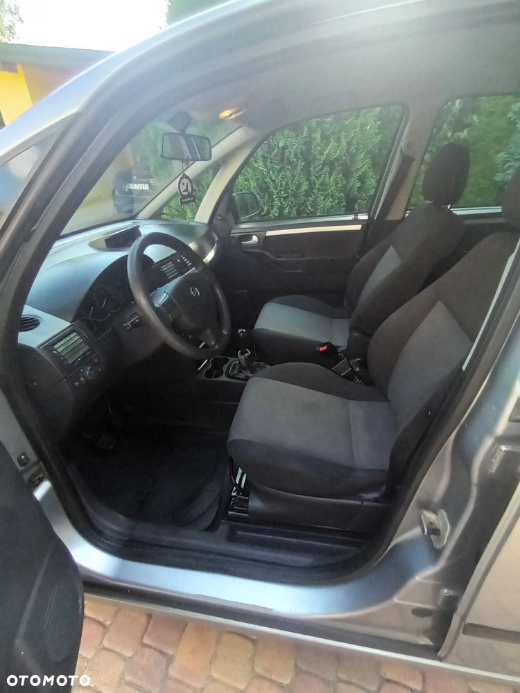 Opel Meriva - 11