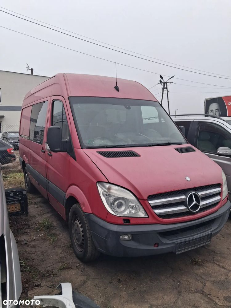 Mercedes-Benz Sprinter - 9