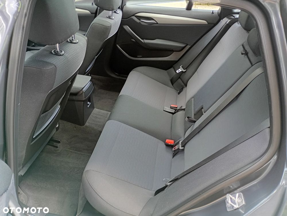 BMW X1 xDrive18d - 26