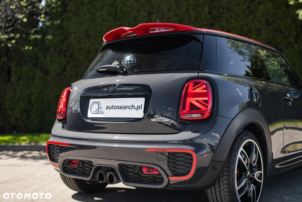 MINI John Cooper Works - 40