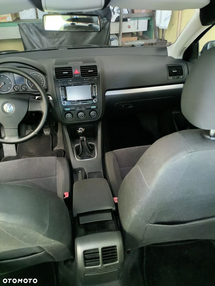 Volkswagen Jetta 1.9 TDI Comfortline - 6