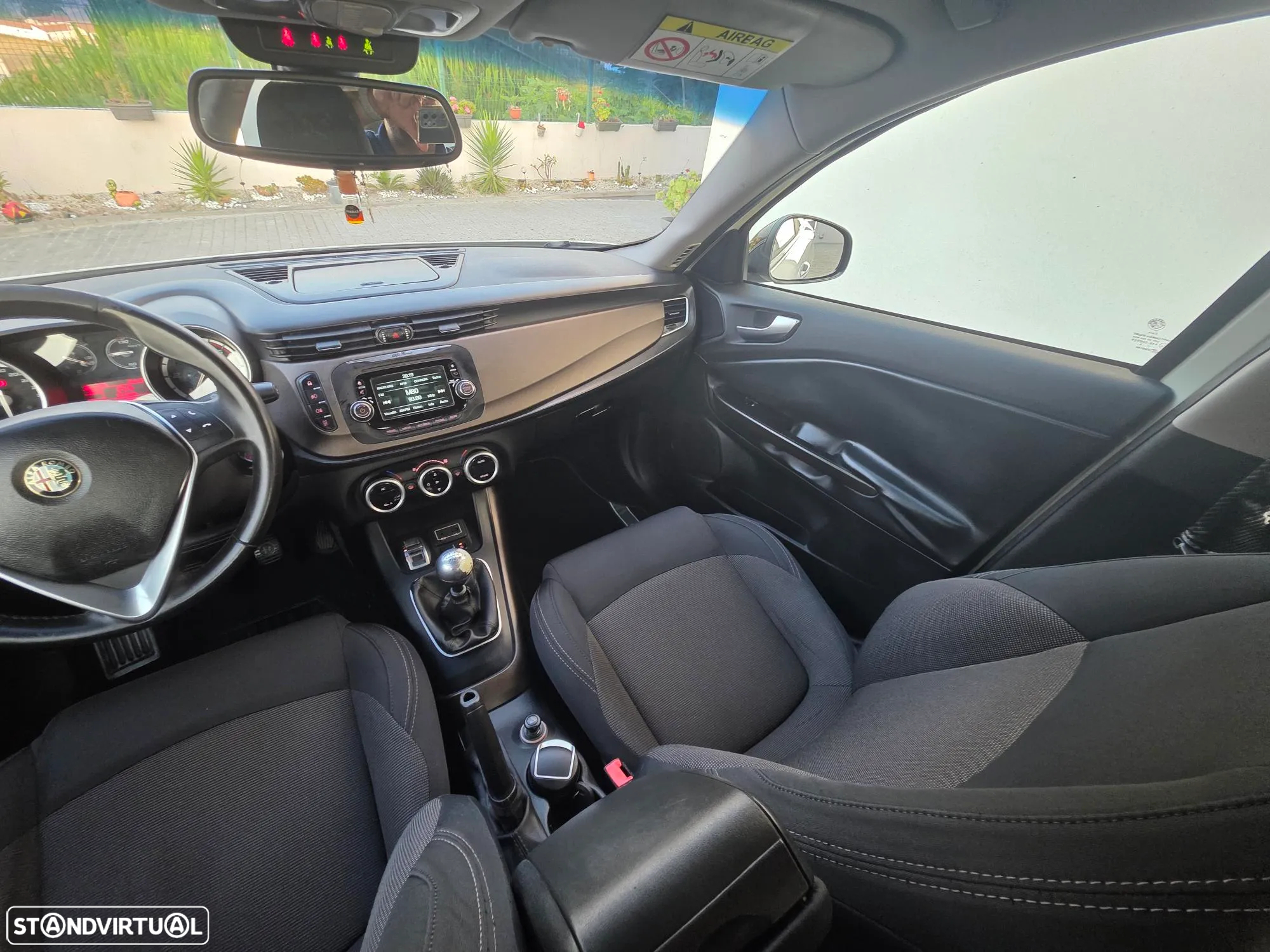 Alfa Romeo Giulietta 1.6 JTDm Distinctive - 18