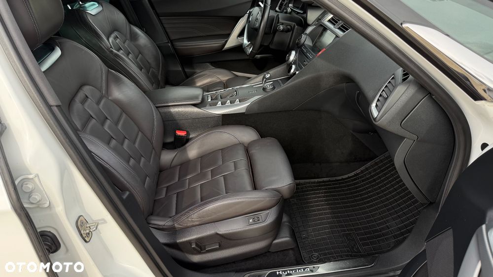 Citroën DS5 Hybrid4 EGS6 SportChic - 14