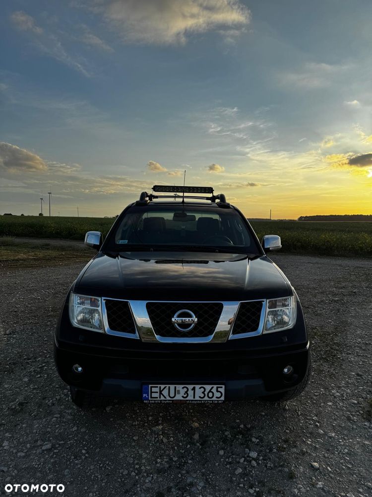 Nissan Navara 2.5 D Platinum - 2