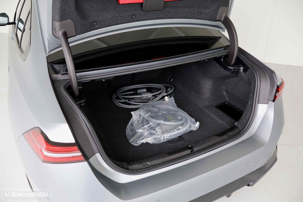 BMW i5 eDrive40 Pack Desportivo M Pro - 9