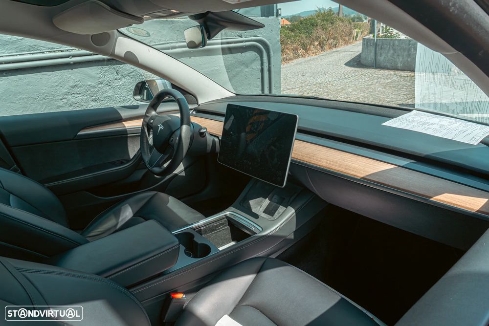 Tesla Model 3 Long Range AWD Dual Motor Performance - 5