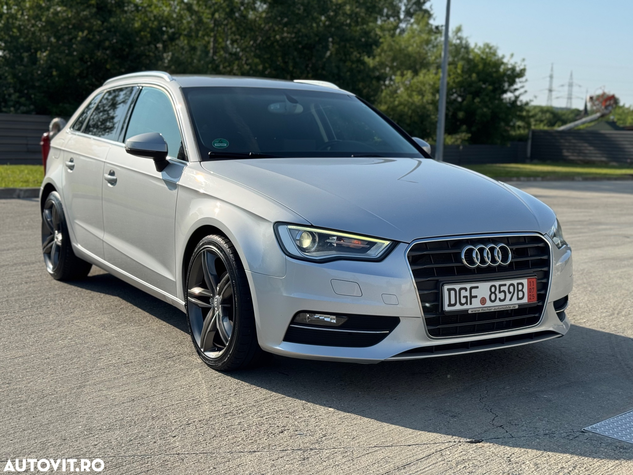 Audi A3 2.0 TDI Sportback S tronic S line Sportpaket - 4