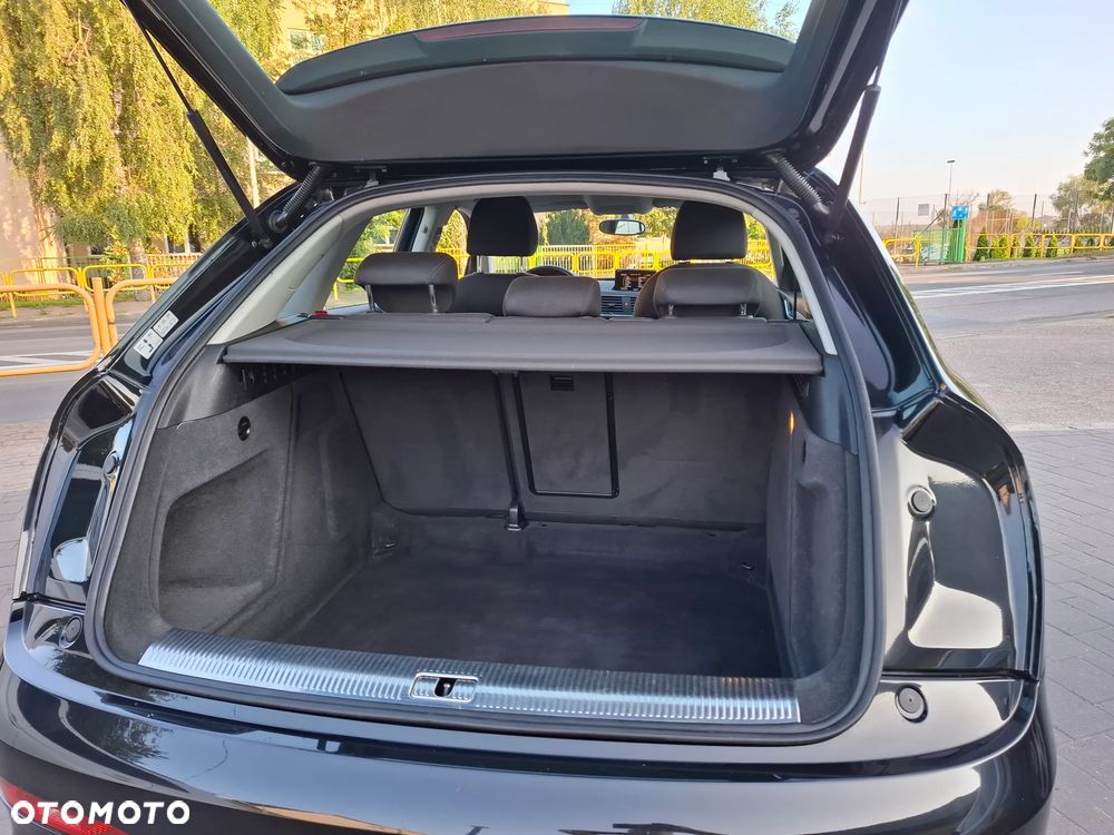 Audi Q3 2.0 TDI Quattro Edycja Specjalna - 16