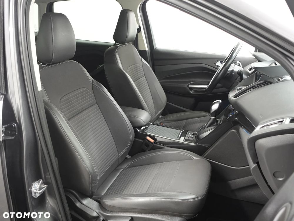 Ford Kuga 2.0 TDCi AWD Titanium - 25
