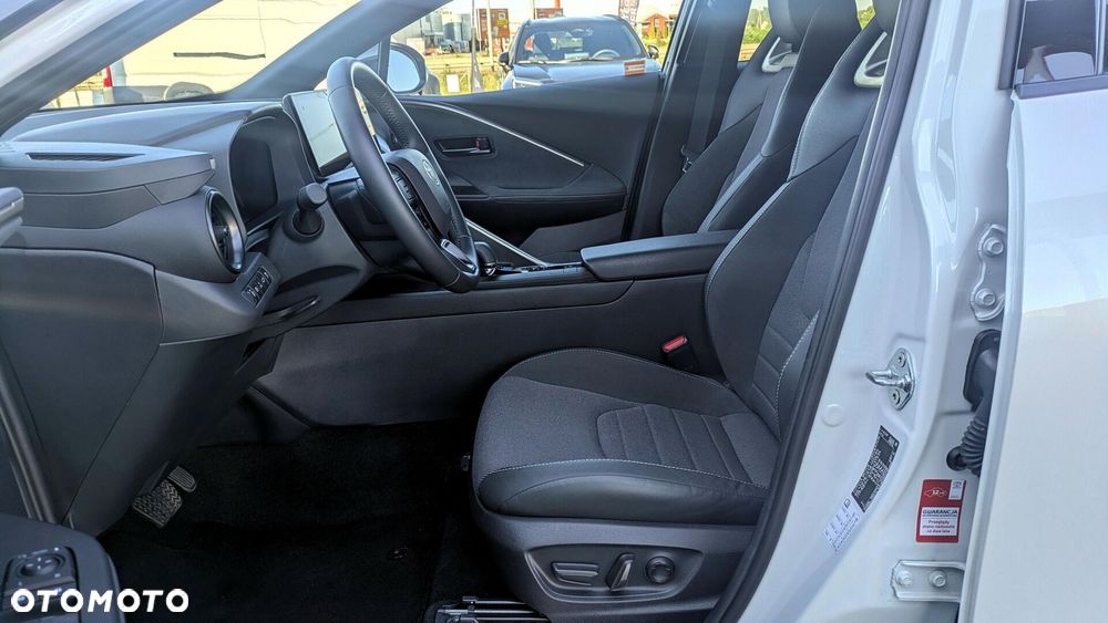 Toyota C-HR 2.0 PHEV Dynamic Force Executive - 11