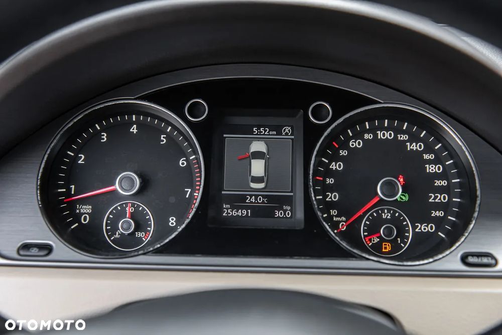 Volkswagen Passat 1.4 TSI DSG BlueMotion Technology Highline - 19