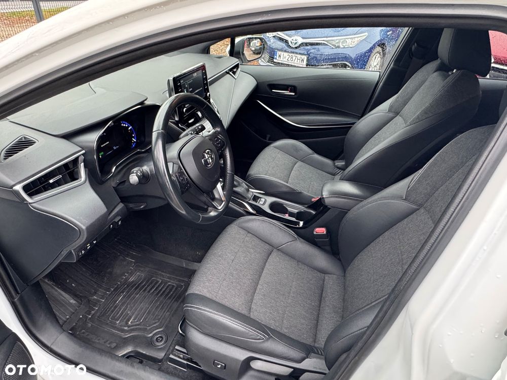 Toyota Corolla 1.8 Hybrid Executive - 8