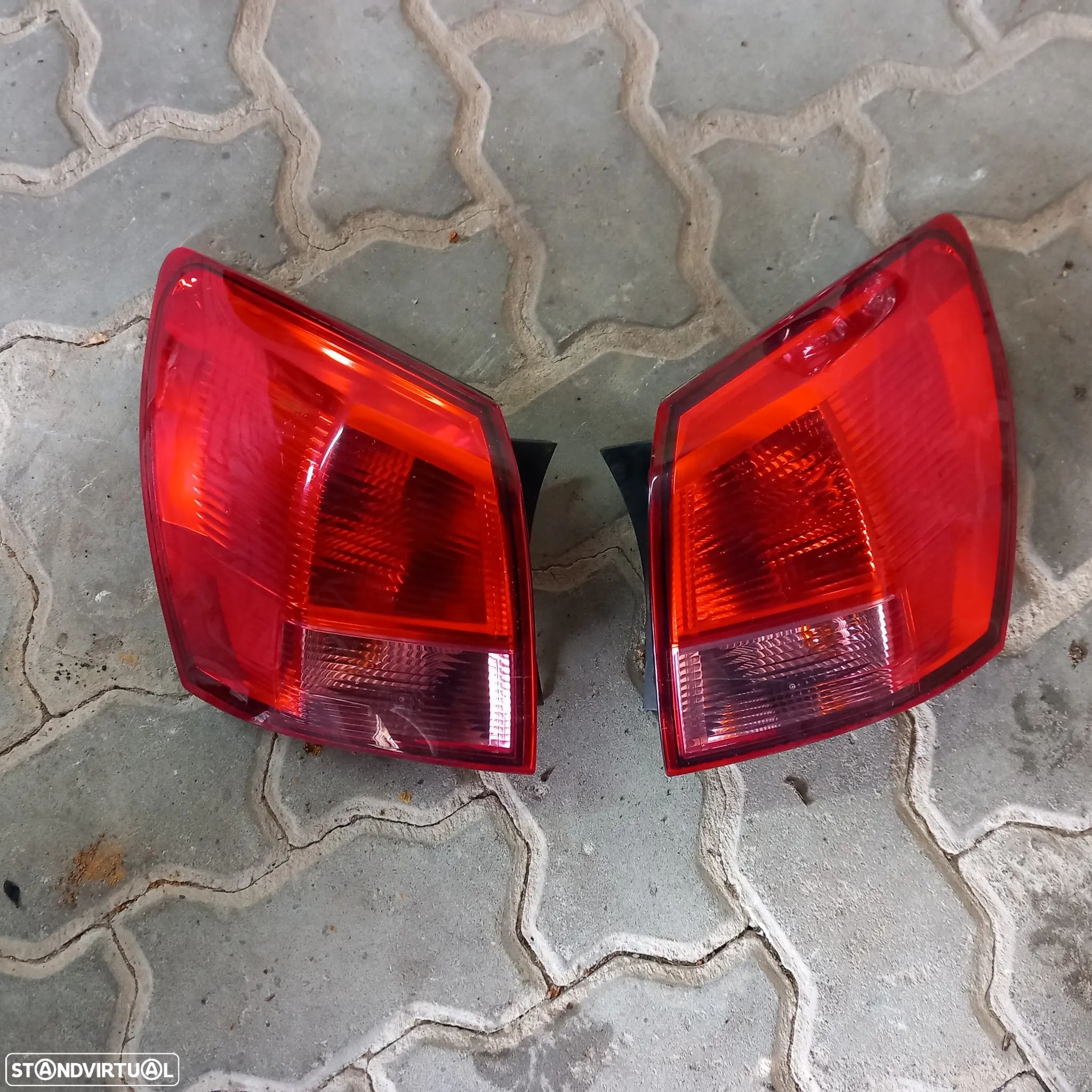 Farol traseiro lado condutor nissan qashqai j10 - 1
