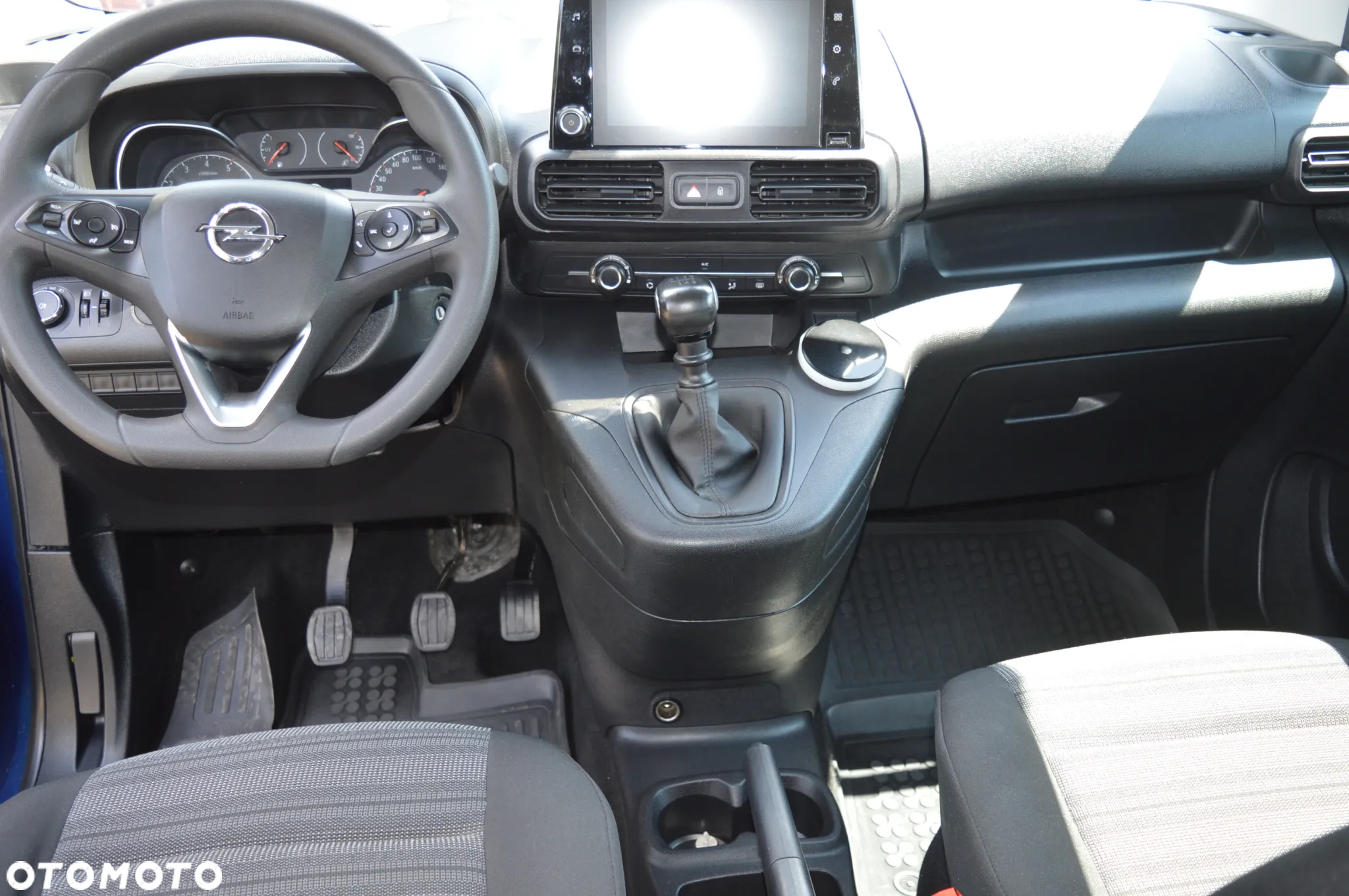 Opel Combo Life XL 1.2 Turbo Essentia S&S - 7