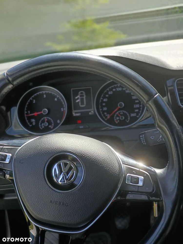 Volkswagen Golf 1.6 TDI BlueMotion Comfortline - 12