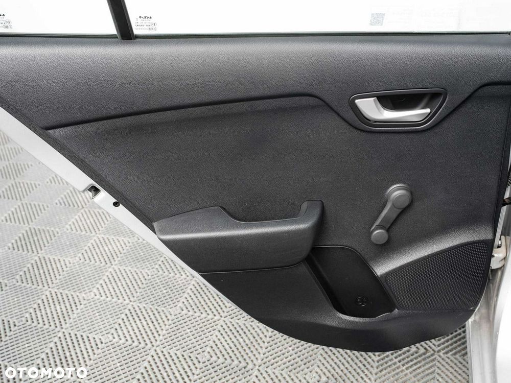 Kia Rio 1.2 M - 20